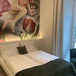 Art-inn Design Self-check-in-hotel *