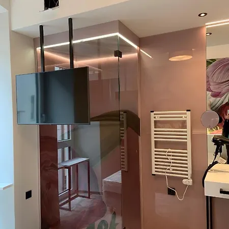 Art-inn Design Self-check-in-hotel * لينتز