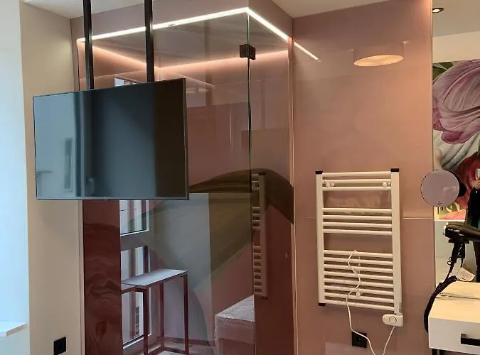 Art-inn Design Self-check-in-hotel * リンツ