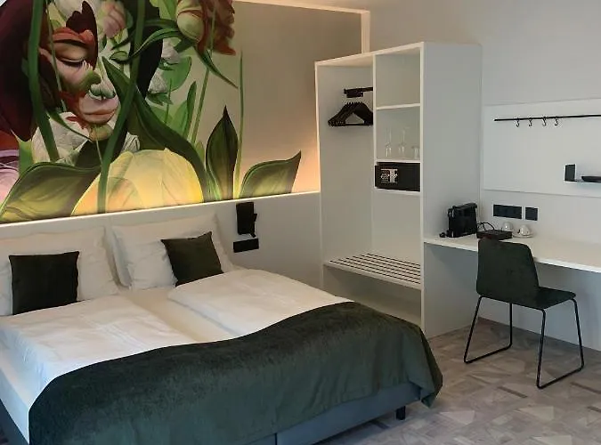 Art-inn Design Self-check-in-hotel Отель