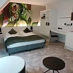 Art-inn Design Self-check-in-hotel Отель